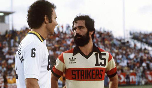 So trifft man sich wieder: Franz Beckenbauer (l.) und Gerd Müller (Fort Lauderdale Strikers) am 21. September 1980