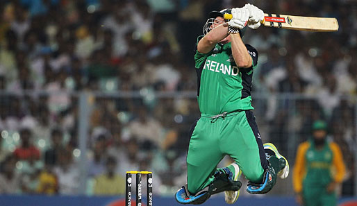 Voller Einsatz bei Gary Wilson im Spiel gegen Südafrika. Der irische Cricket-Spieler ist momentan bei der WM in Indien dabei