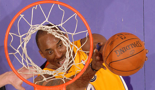 Behält den Durchblick in der NBA: Kobe Bryant von den Los Angeles Lakers gegen die Minnesota Timberwolves im Staples Center
