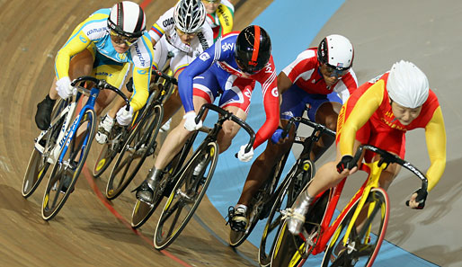 Geballte Frauenpower gibt es bei der Bahnrad-WM im niederländischen Apeldoorn. Alles nach dem Motto: Bloß nicht stürzen