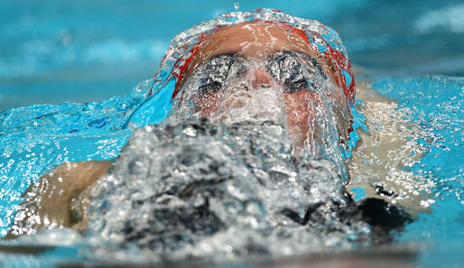 Sieht irgendwie nicht wirklich sauber aus, das kühle Nass bei den Schwimm-Meisterschaften in Australien. Zoe Elkerton kämpft sich über die 200 m tapfer durch