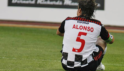 Dafür ließ es sich Fernando Alonso wie sein Ferrari-Kollege Felipe Massa nicht nehmen, die Fußballschuhe zu schnüren und für den guten Zweck zu schwitzen