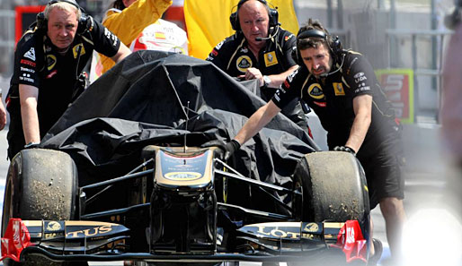 Nick Heidfeld konnte gar nicht erst am Qualifying teilnehmen, nachdem sein Lotus-Renault im Abschlusstraining abgefackelt war