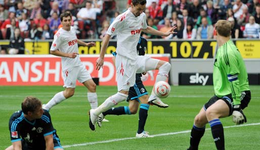 Auf dem Feld brachte Torjäger Milivoje Novakovic Köln mit 1:0 in Führung