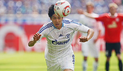 Platz 2: Atsuto Uchida überzeugte in seiner ersten Bundesligasaison. 26-mal stand er für Schalke 04 auf dem Platz, sah dreimal Gelb und bereitete drei Tore vor