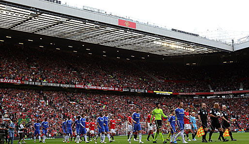 Das Old Trafford ist das zweitgrößte Stadion in England. 76.212 Zuschauern bietet das Theatre of Dreams Platz. ManUtd möchte sein Stadion auf 95.000 Plätze erweitern