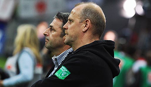 Können zufrieden sein: Klaus Allofs (l.) und Thomas Schaaf stehen trotz sportlich enttäuschender Saison auf Platz 5. 24,77 Millionen erhielten die Grün-Weißen