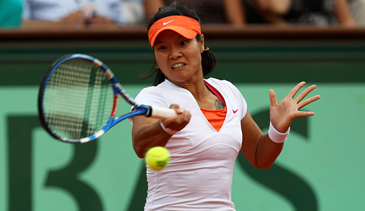 Aber Li Na schaffte es, mit ihrem druckvollen Angriffs-Tennis das Kämpferherz aus Italien in zwei Sätzen niederzuringen