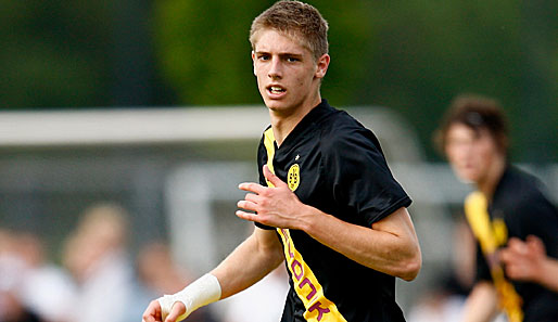 U-21-Nationalspieler Lasse Sobiech verteidigt künftig für die Kiez-Kicker vom FC St. Pauli. Das Dortmunder Talent ist für eine Saison von den Borussen ausgeliehen
