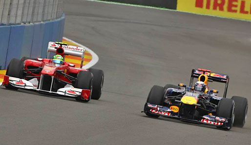 Im Training duellierte sich Vettel dann vor allem mit Ferrari. Felipe Massa konnte er überholen, aber Fernando Alonso war schneller als er