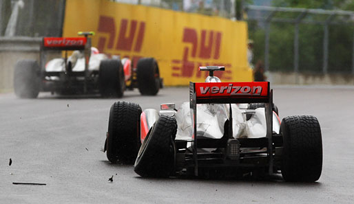 Und Hamilton zum Zweiten: Nach dem Zusammenstoß mit Teamkollege Jenson Button war das Rennen für ihn allerdings endgültig gelaufen