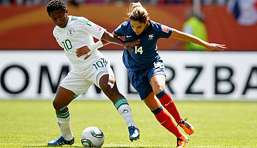Ein Gegenschlag der Afrikanerinnen blieb aus - und so erwischte Frankreich einen perfekten Start ins Turnier