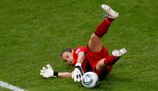 Nadine Angerer machte gegen Nigeria ihr 100. Länderspiel und hielt passend zum Jubiläum ihren Kasten sauber. Glückwunsch dazu!