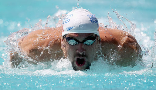 Tief Luft holen muss Michael Phelps beim Santa Clara International Grand Prix. Hoffentlich hat er davor nicht wieder einen auf Snoop Dogg gemacht