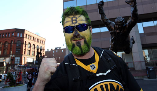 Spiel 3 in Boston: Die Hoffnung stirbt zuletzt, so das Motto der Bruins-Fans angesichts eines 0-2-Rückstands. Die Bostonians strömten in Massen in den TD Garden