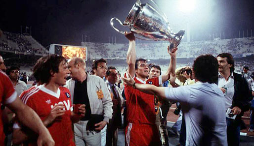 Der HSV holte in den 1980ern Meisterschaften und den Pokal. Der Europacup-Sieg durch Felix Magaths Tor gegen Juventus Turin war 1983 die Krönung