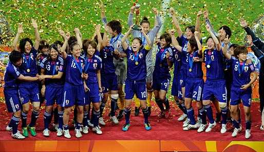 JAPAN - USA 5:3 n.E.: Der neue Fußball-Weltmeister der Frauen heißt Japan! Der Underdog bezwang in einem spannenden Finale die USA