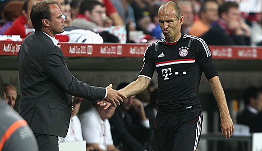 Arjen Robben musste verletzt ausgewechselt raus. Der Holländer fehlt den Bayern nach Aussage von Trainer Jupp Heynckes aber nur wenige Tage