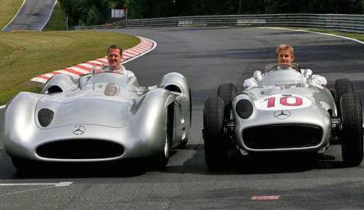 Nürburging + Mercedes = Tradition. Nach dieser Rechnung war es klar, dass Michael Schumacher und Nico Rosberg auf der Nordschleife in Oldtimern unterwegs waren