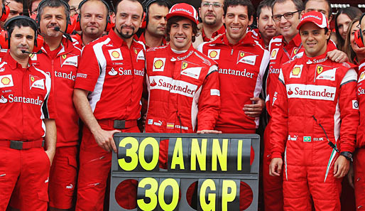 Fernando Alonso wurde schon gefeiert, bevor es überhaupt losging. Er wurde am Freitag 30 Jahre alt und bestreitet am Wochenende sein 30. Rennen für Ferrari