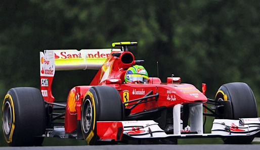 Ferrari-Kollege Felipe Massa trieb es bunt. Quietschgelbe Farbe im Training zeugte von Aerodynamiktests.