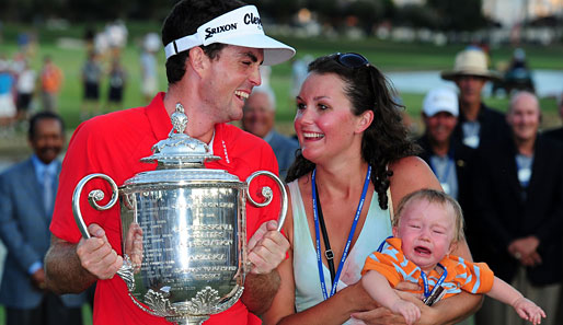 Tag 4: Hier strahlt der neue PGA-Champion Keegan Bradley mit Family