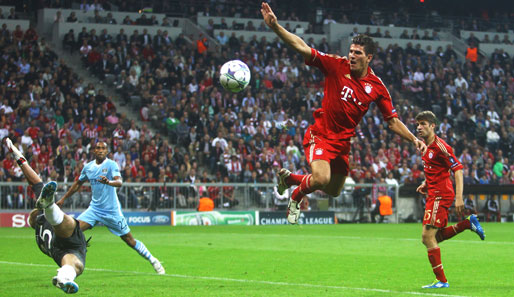 FC Bayern - Manchester City 2:0: Mario Gomez schnürte einen blitzsauberen Doppelpack und hätte beinahe noch einen Treffer nachgelegt