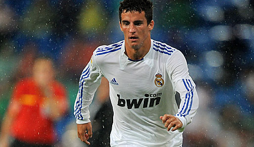 Juan Carlos Perez (Real Saragossa) - Geburtsdatum: 30.03.1990, Position: Linksaußen, Erstliga-Debüt: 03.10.2010 (Real Madrid)