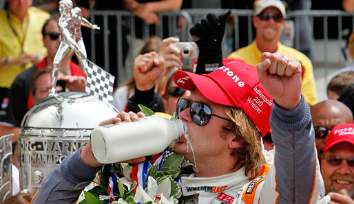 Seinen letzten großen Erfolg feierte Wheldon im Mai dieses Jahres. Er gewann als Gaststarter zum zweiten Mal in seiner Karriere das Indy 500