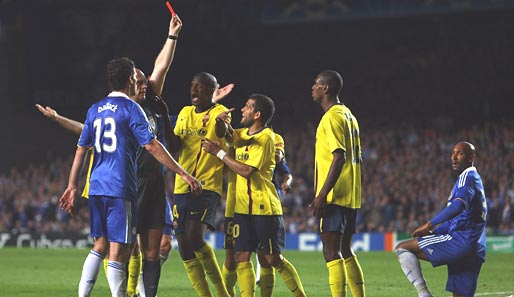 Rot im Champions-League-Halbfinale gegen den FC Chelsea. Dadurch verpasste Abidal den Finaltriumph 2009