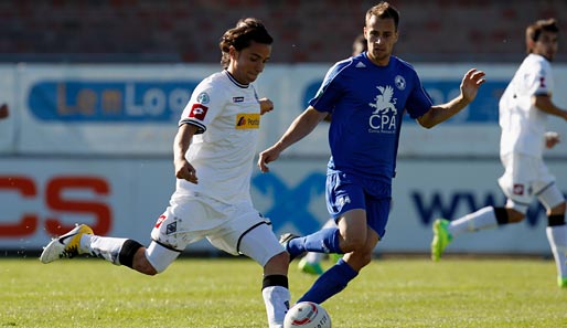 Der in Essen geborene Julian Korb (l.) spielt seit seinem 15. Lebensjahr bei Borussia Mönchengladbach. Er soll in der nächsten Saison an die erste Mannschaft herangeführt werden