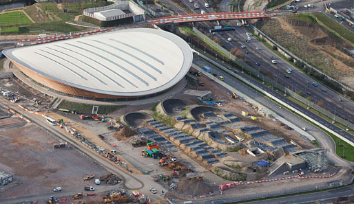 Der London Velopark: Zu ihm gehören zunächst das London Olympic Velodrome und eine BMX-Außenanlage. Für diese BMX-Anlage werden 6.000 temporäre Sitzplätze entstehen