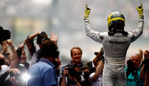 Nico Rosberg hat den Großen Preis von China in Shanghai gewonnen und seinen bisher größten Erfolg gefeiert