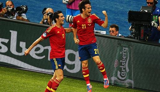 SPANIEN - ITALIEN 4:0: Spanien schreibt Geschichte und verteidigt bei der EM in Polen und der Ukraine als erstes Team den Europameistertitel