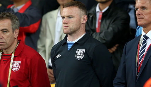 Englands Stürmerstar Wayne Rooney saß noch eine Zwei-Spiele-Sperre ab und durfte wie schon gegen Frankreich nur von der Tribüne aus zuschauen