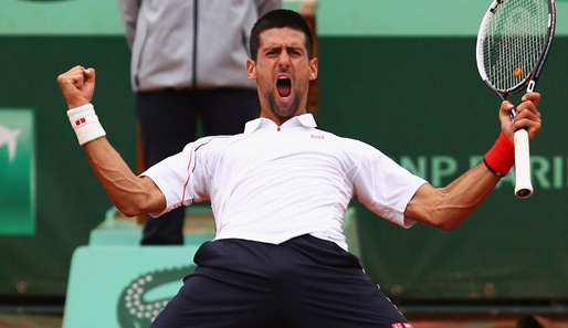 Tag 10: Roooooaaaaarrrr! Novak Djokovic hat das Fünf-Satz-Match gegen Jo-Wilfried Tsonga überlebt. Dabei wehrte der Serbe satte...