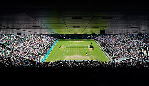 Tag 10 in Wimbledon: Die Halbfinals der Damen standen an. Aus dieser Perspektive sieht es aus wie beim Film Independence Day...