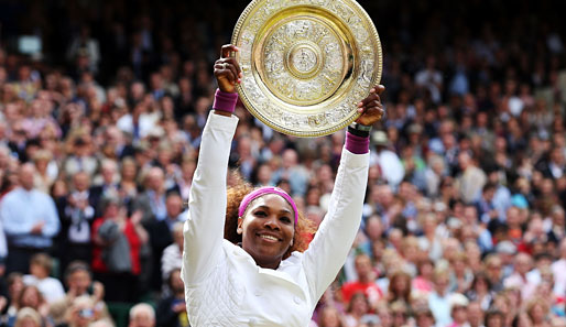 Hoch das Ding! Schon zum fünften Mal gewann Serena Williams den Einzeltitel in Wimbledon