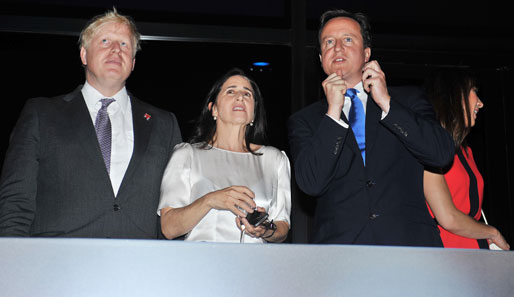 Premier Minister und Londoner Bürgermeister dürfen natürlich nicht fehlen? Also waren David Cameron (r.) und Boris Johnson zu gegen. In freudiger Erwartung, versteht sich