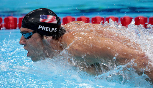 Wie der Fisch im Wasser. Und dennoch verpasste Michael Phelps den historischen Olympia-Hattrick über 400 Meter Lagen...