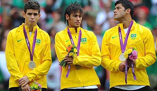 Da schaut die brasilianische Boygroup bestehend aus Oscar, Neymar und Hulk ganz schön bedröppelt drein. Nix war's mit dem Titel