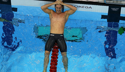 Mit Weltrekord und Olympiasieg im Rücken lässt's sich besonders gut entspannen. Oder, Cameron van der Burgh?