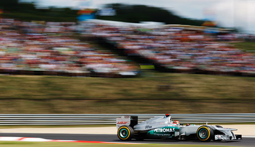 Während Nico Rosberg noch einen Punkt holte, kam Michael Schumacher nach einem völlig verkorksten Rennen nichtmal ins Ziel