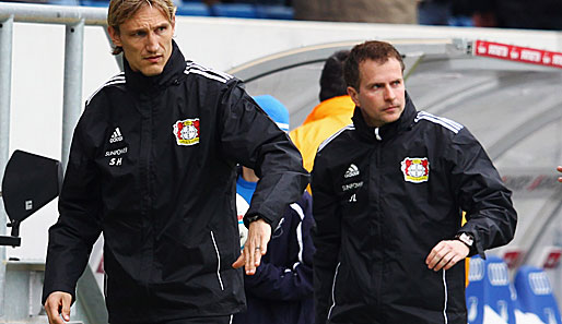 Die Trainer: Leverkusener Aufgabenteilung: Sami Hyypiä (l.) ist der Teamchef, Sascha Lewandowski der Cheftrainer