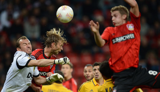 Bayer Leverkusen - Metalist Charkiw 0:0: Kollektives Augenschließen: Den Ball hat niemand im Blick