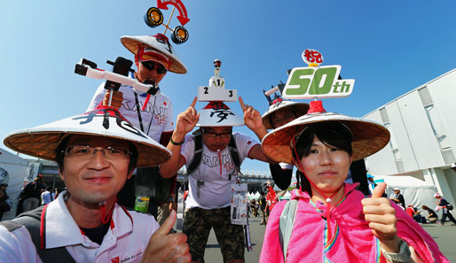 Beim Japan-GP gaben die Fans schon vor dem Start Vollgas. Ihr Liebling, Kamui Kobayashi, startete von Rang drei