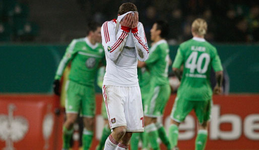Leverkusen schenkte das Spiel durch zwei individuelle Fehler her und verpasste es, ihre starke Hinrunde zu krönen