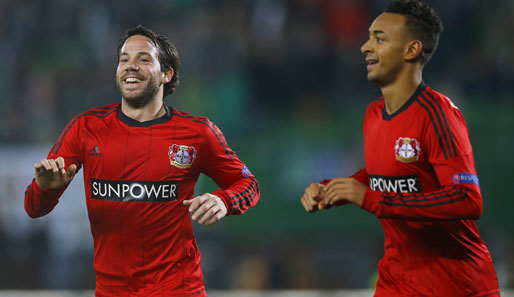 Gonzalo Castro (l.) und Karim Bellarabi sorgten mit ihren Treffern schließlich dafür, dass Leverkusen am Ende ein Schützenfest feiern konnte