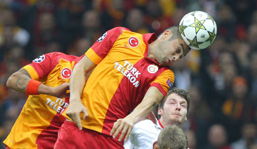 Umjubelter Held des Abends: Galatasarays Stürmer Burak Yilmaz köpfelte das einzige Tor des Spieles