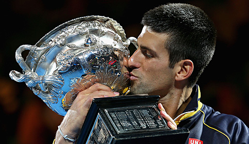 Tag 14: Wenn das keine Liebe ist? Novak Djokovic stellte bei den Australian Open einen Rekord auf. Er gewann als erste Spieler dreimal hintereinander in Melbourne
